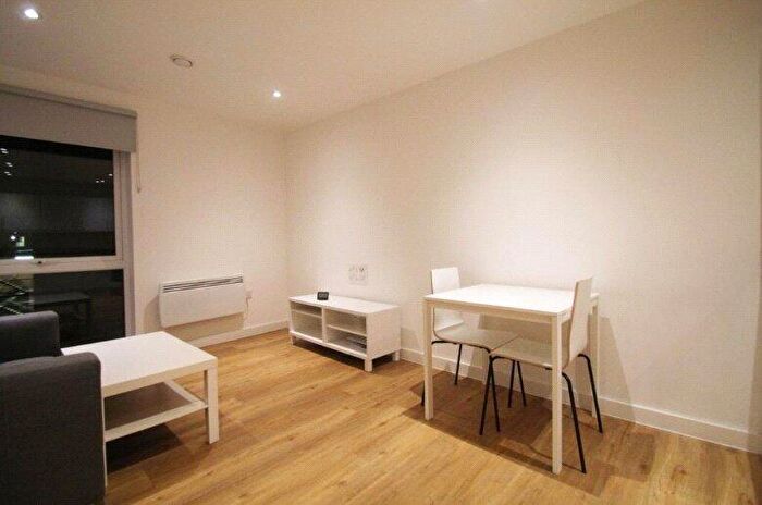 1 Bedroom Apartment To Rent In Oval Rd, London, NW1