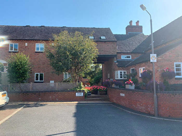 2 Bedroom Cottage To Rent In Foxes Walk, Allestree, Derby, Derbyshire, DE22