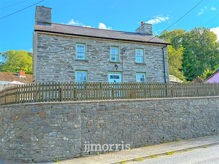 2 Bedroom Detached House For Sale In Cenarth, Newcastle Emlyn, SA38