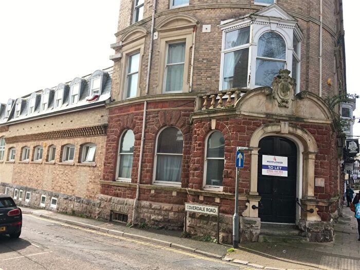 2 Bedroom Flat To Rent In Palace Avenue, Paignton, TQ3