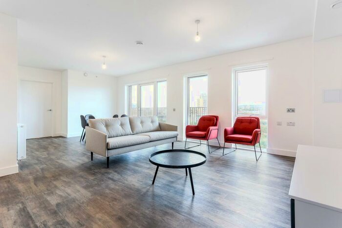 3 Bedroom Apartment To Rent In Newham London, E16