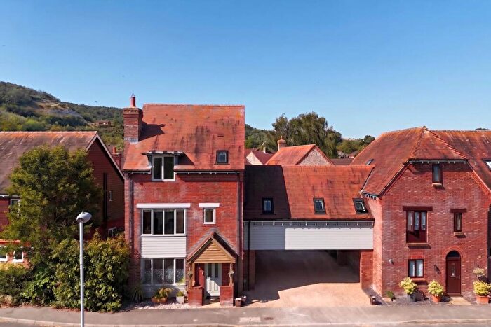 4 Bedroom Link Detached House For Sale In Augustan Avenue, Shillingstone, DT11