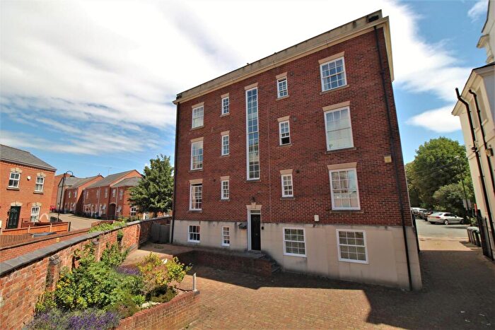 1 Bedroom Flat For Sale In Brunswick Square, Gloucester, GL1