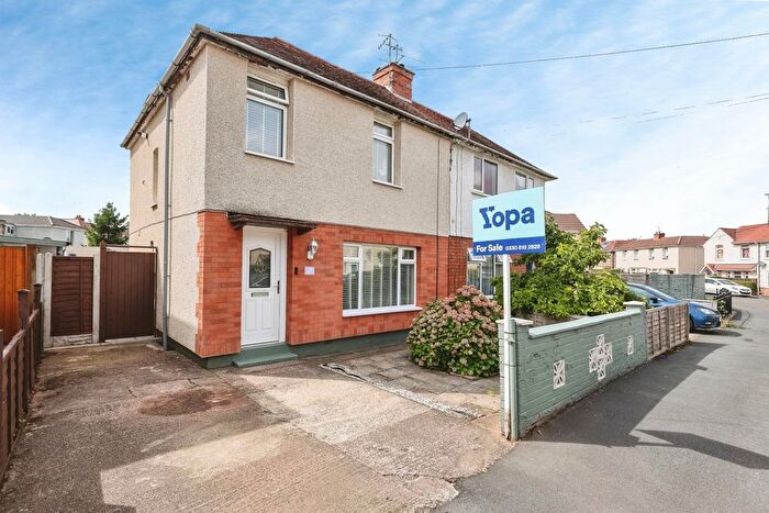 3 Bedroom Semi Detached House For Sale In Ransom Avenue, Worcester, WR5