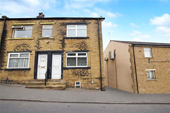 2 Bedroom Terraced House For Sale In Lowtown, Pudsey, West Yorkshire, LS28