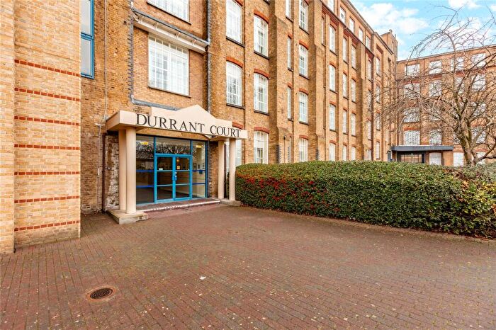 2 Bedroom Apartment For Sale In Durrant Court, Brook Street, Chelmsford, Essex, CM1