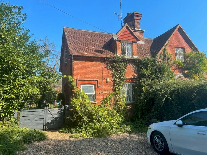 2 Bedroom Semi-Detached House To Rent In Vann Lane, GU8