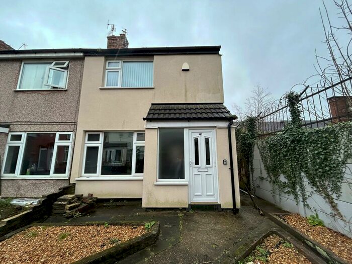 2 Bedroom House To Rent In Gordon Street, L15