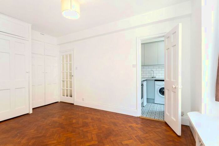 Studio To Rent In Peters Court, Porchester Road, London, W2