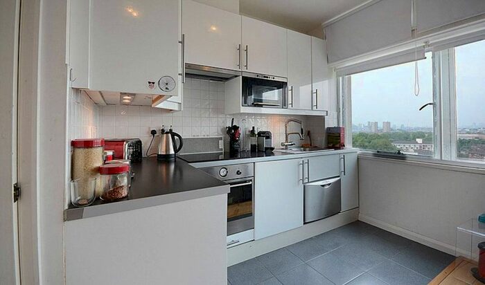 Studio For Sale In Newington Causeway, Borough, London, SE1