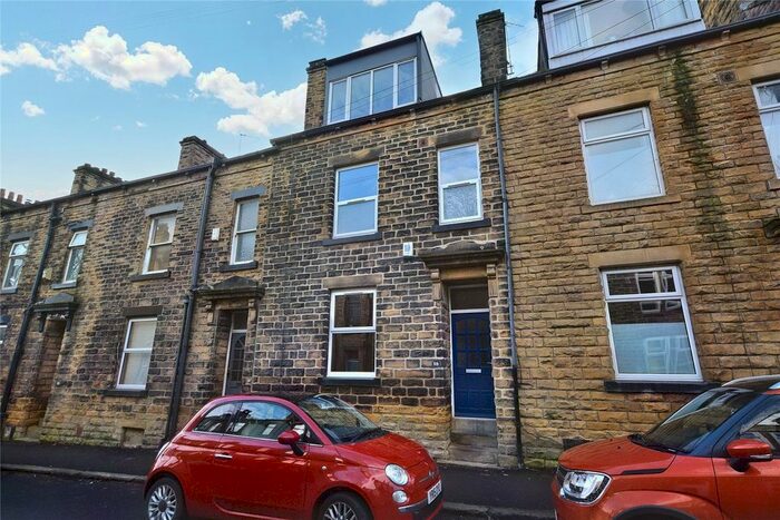4 Bedroom Terraced House To Rent In Westover Road, Leeds, West Yorkshire, LS13