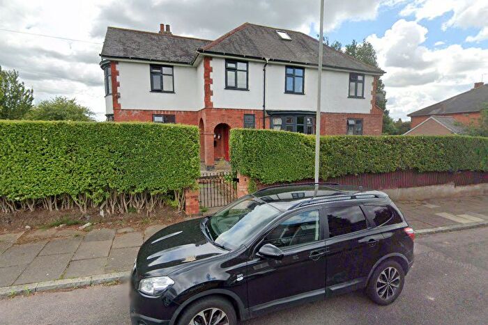 5 Bedroom Semi Detached House To Rent In Trueway Road, Leicester, Leicestershire, LE5