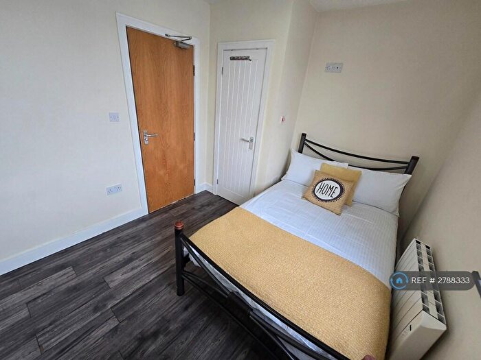 Studio To Rent In Woodhouse Street, Stoke-On-Trent, ST4
