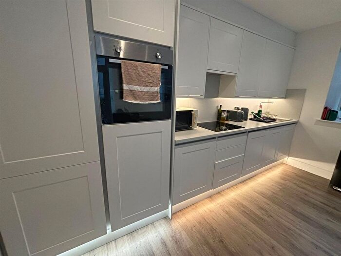 1 Bedroom Flat To Rent In Princes Place, Brighton, BN1