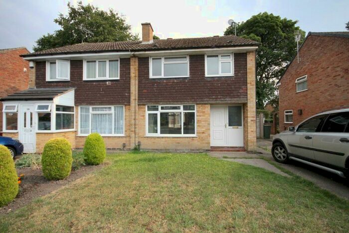 3 Bedroom Semi-Detached House To Rent In Plantation Gardens, Shadwell, Leeds, LS17