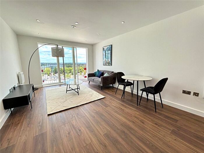 2 Bedroom Apartment To Rent In The Grand Exchange, Market Street, Bracknell, Berkshire, RG12