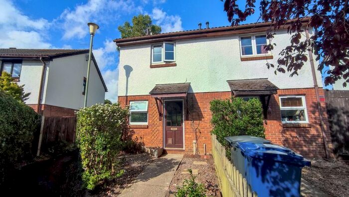 2 Bedroom Semi-Detached House To Rent In St Peters Gardens, Wrecclesham, Farnham, GU10