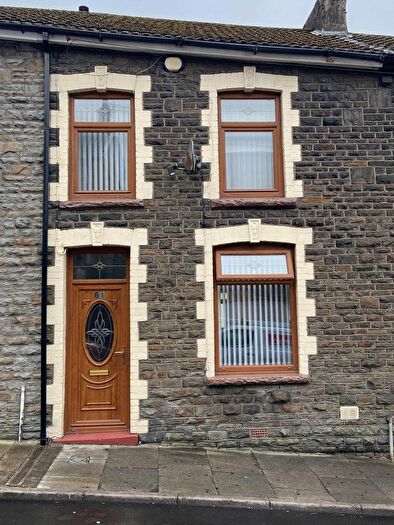 3 Bedroom Terraced House To Rent In Amos Hill, Penygraig, CF40
