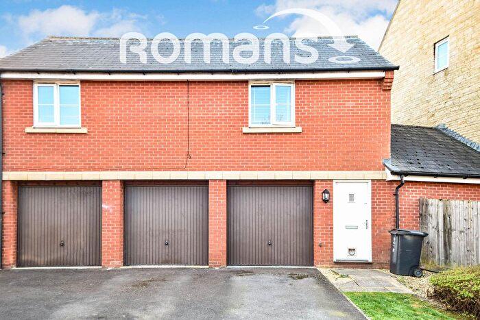 2 Bedroom Property To Rent In Eyre Close, Swindon, SN25