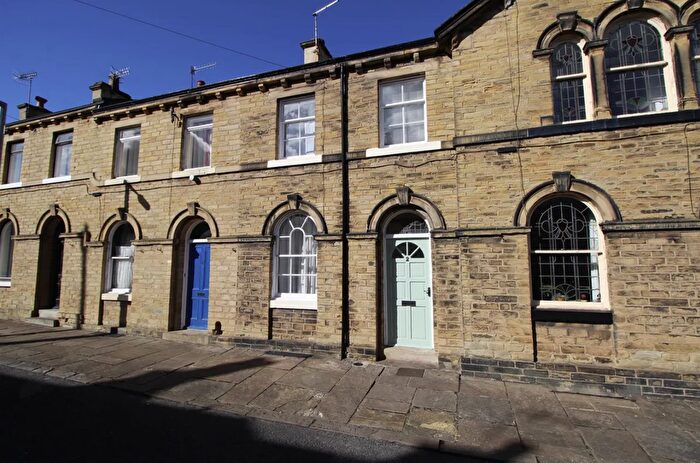 2 Bedroom Terraced House To Rent In Titus Street, Shipley, West Yorkshire, BD18