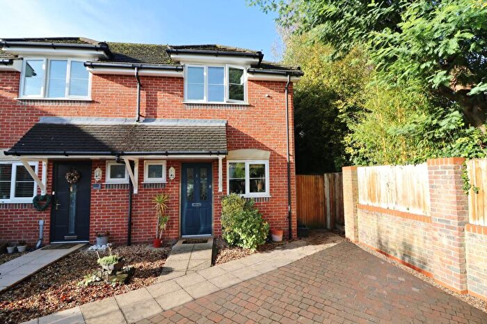 2 Bedroom End Of Terrace House For Sale In Spring Gardens, Hedge End, SO30