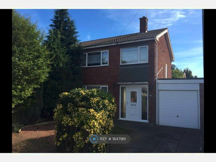 3 Bedroom Semi-Detached House To Rent In Woodfield Road, Doncaster, DN3