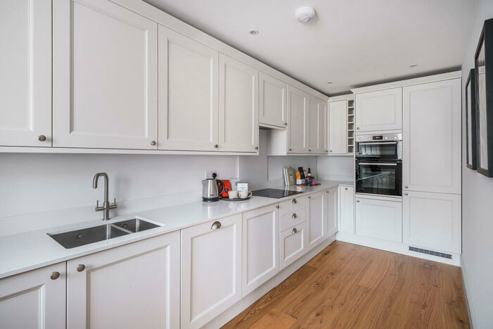 2 Bedroom Flat For Sale In Longfield, DA3