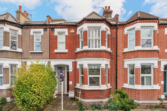 2 Bedroom Flat To Rent In Quicks Road, Wimbledon, SW19