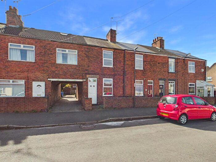 2 Bedroom Terraced House To Rent In Talbot Street, Hasland, Chesterfield, S41