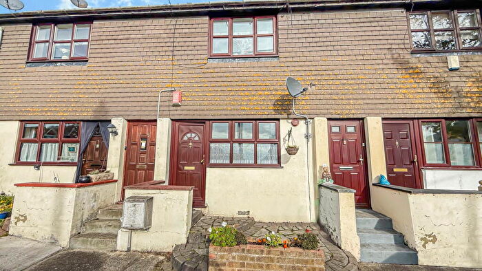 1 Bedroom Flat For Sale In High Street, Eastchurch, Sheerness, ME12