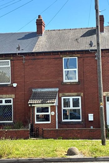 2 Bedroom Terraced House For Sale In Bradford Road, East Ardsley, WF3