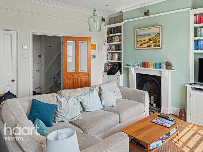 2 Bedroom Town House For Sale In Ambrose Road, Bristol, BS8