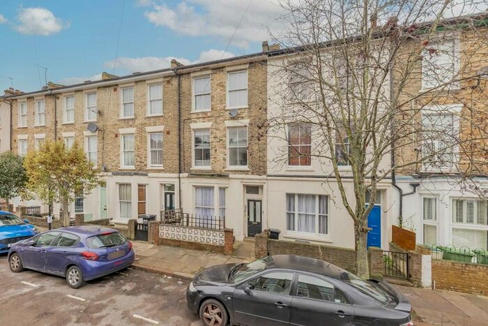 2 Bedroom Flat To Rent In Witley Road, London, N19
