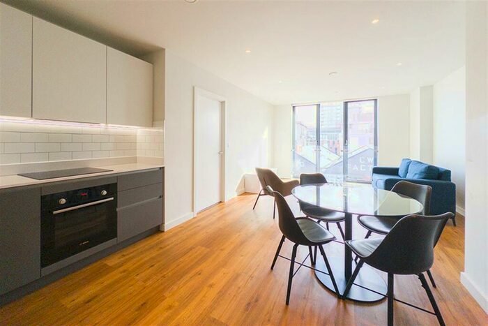 2 Bedroom Apartment To Rent In Mount Yard, M4