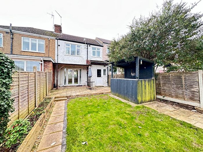 3 Bedroom Terraced House To Rent In Dunstable, Bedfordshire, LU6