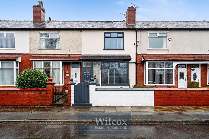 3 Bedroom Terraced House For Sale In Parkdale Road, Bolton, BL2