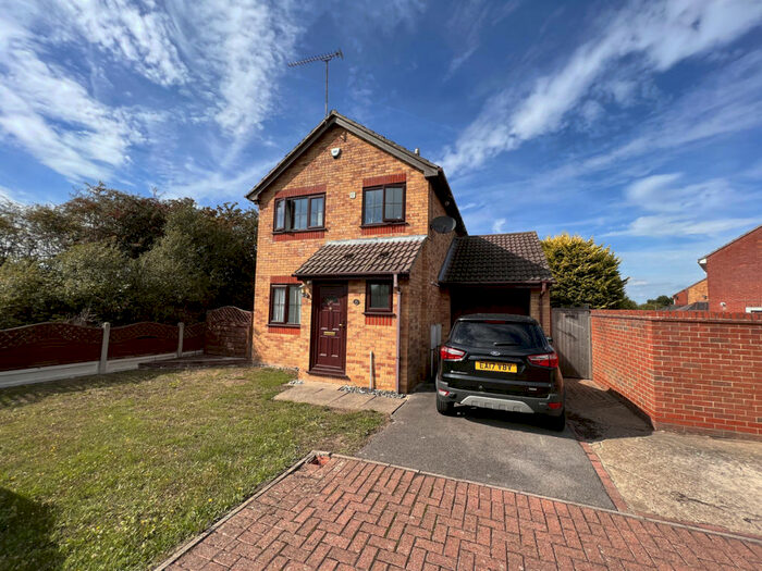 3 Bedroom Detached House To Rent In Oakley Avenue, Rayleigh, SS6