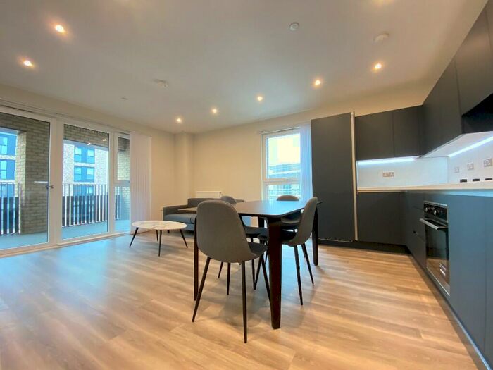 2 Bedroom Flat For Sale In Forest Road, London, E17