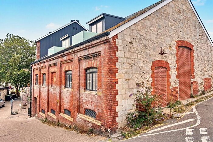 3 Bedroom Flat For Sale In Weymouth, DT4
