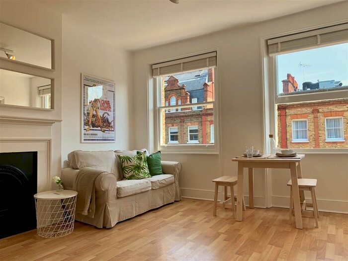 Studio To Rent In Nottingham Place, London, W1U