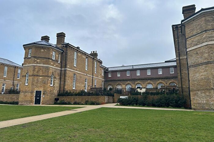 4 Bedroom Terraced House For Sale In Gillies Lane, Aldershot, GU11