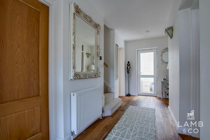 4 Bedroom Detached House For Sale In Orchard Close, Ramsey, CO12