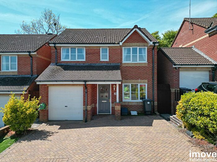 4 Bedroom Detached House For Sale In Lutyens Drive, Paignton, TQ3