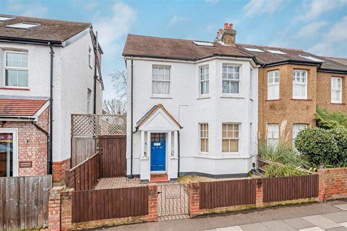 4 Bedroom Property To Rent In Marksbury Avenue, Kew, TW9