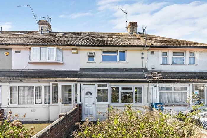 3 Bedroom Property To Rent In Hampton Road West, Hanworth, TW13
