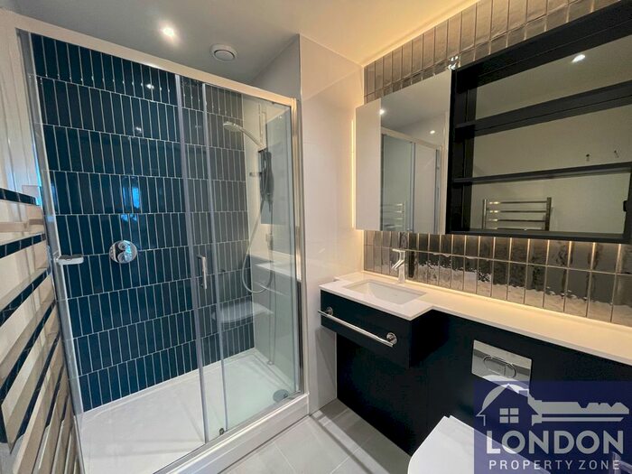 2 Bedroom Flat To Rent In Mary Neuner Road, Wood Green, N8