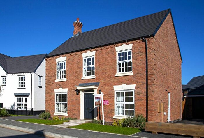 4 Bedroom Detached House For Sale In Wainwright Road, Hugglescote, LE67