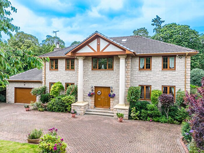 6 Bedroom Detached House For Sale In Tait Walk, Crossford, Carluke, ML8