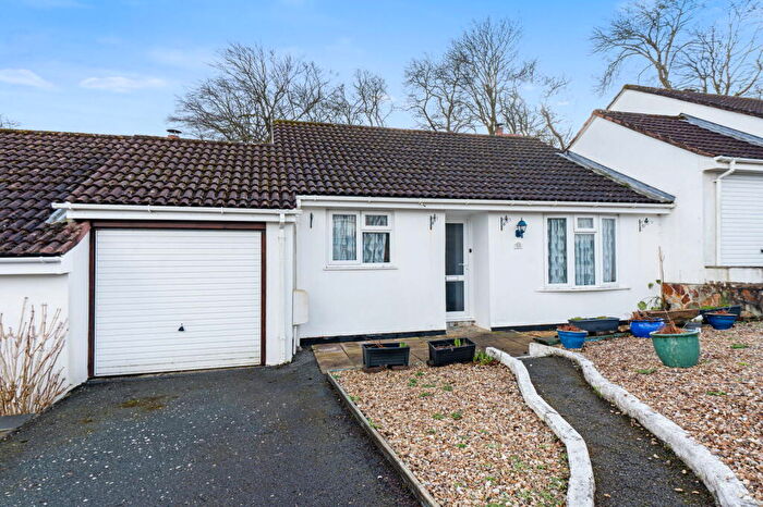 2 Bedroom Terraced Bungalow For Sale In Higher Whiterock, Wadebridge, PL27