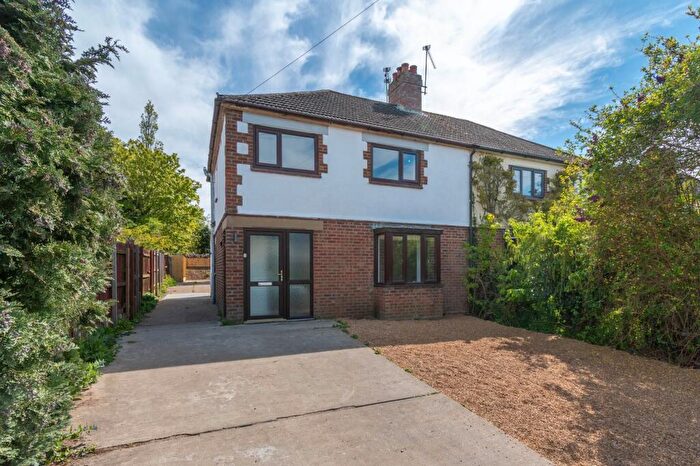3 Bedroom Semi-Detached House For Sale In Kings Road, Fakenham, NR21